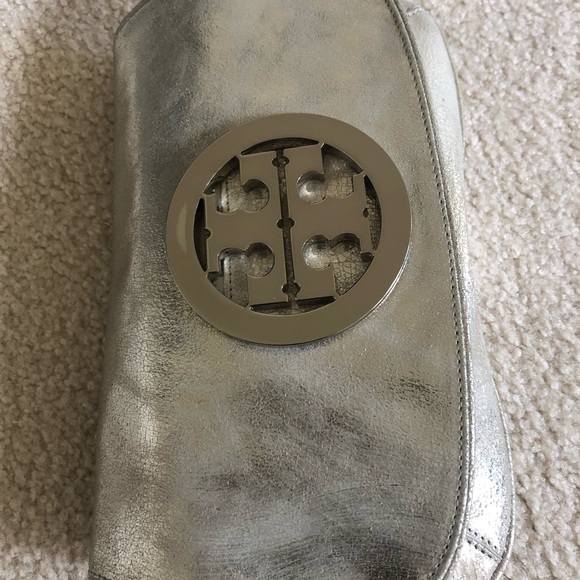 ‼️SOLD ‼️Authentic Tory Burch Clutch Bag.Great - Picture 2 of 8